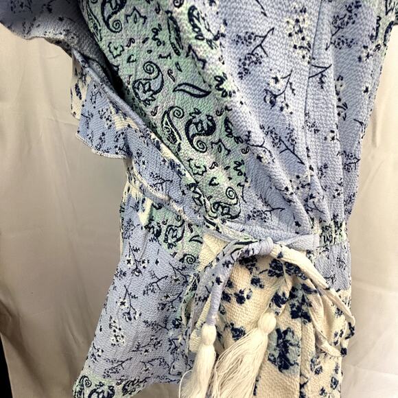 Hint of BLUSH top Small blue floral off shoulder NWT elastic waist - Picture 5 of 9